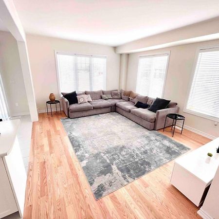 Large 5 Bedroom Newly Built Home Sleeps 12 Persons Thorold Exterior photo