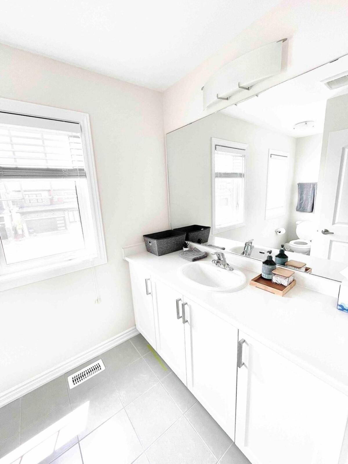 Large 5 Bedroom Newly Built Home Sleeps 12 Persons Thorold Exterior photo