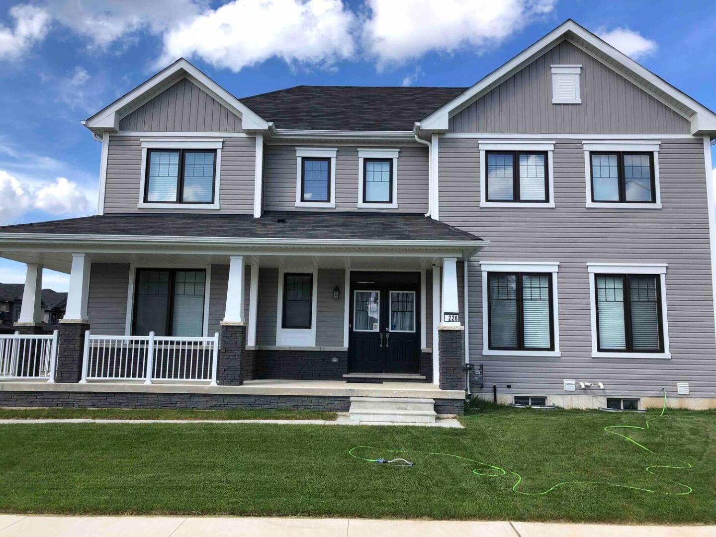 Large 5 Bedroom Newly Built Home Sleeps 12 Persons Thorold Exterior photo