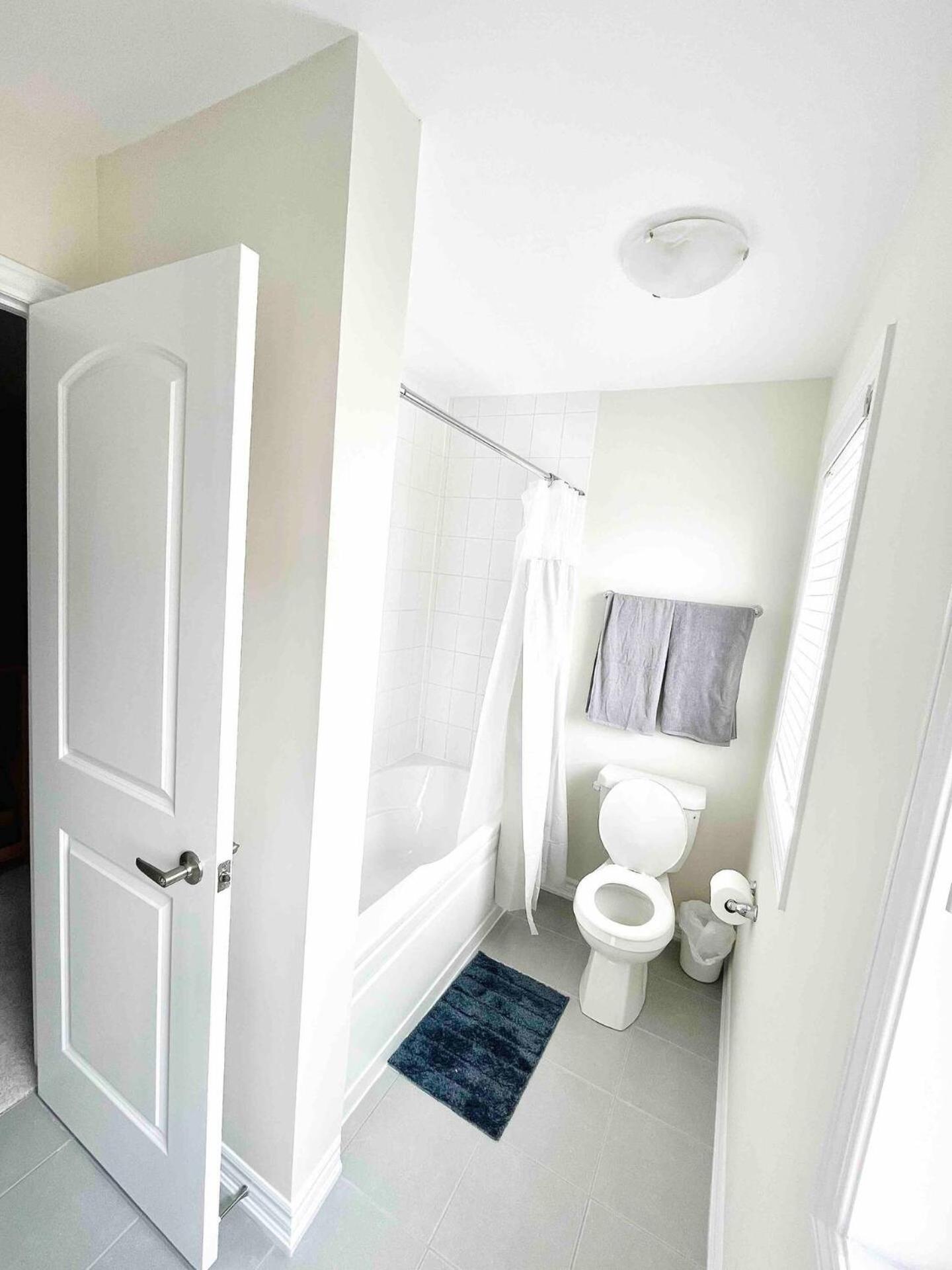 Large 5 Bedroom Newly Built Home Sleeps 12 Persons Thorold Exterior photo